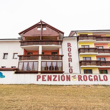 Rodinny Penzion Rogalo Mengusovce Exterior photo